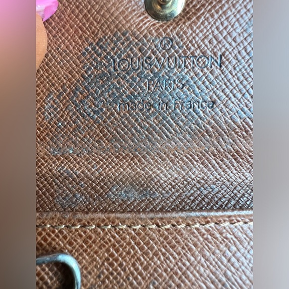 Authentic Louis Vuitton Key Wallet - Picture 5 of 6